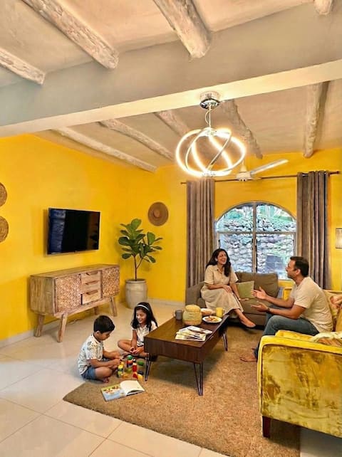 AfricanHouse Z  (Creek View)