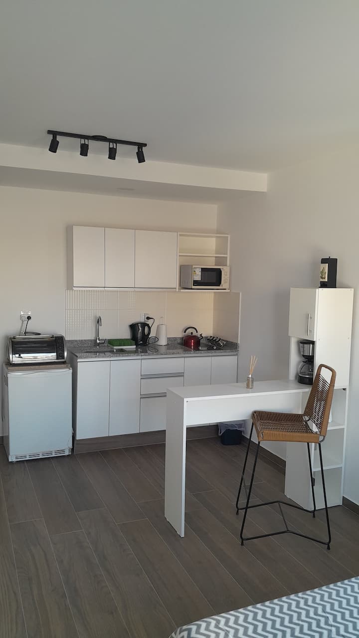 Monoambiente a estrenar en San Cristóbal con pileta e hidromasaje