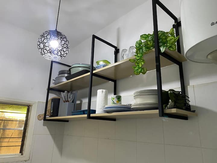 Modern Studio| Fast Wi-fi Nearby Train Station - Libreville