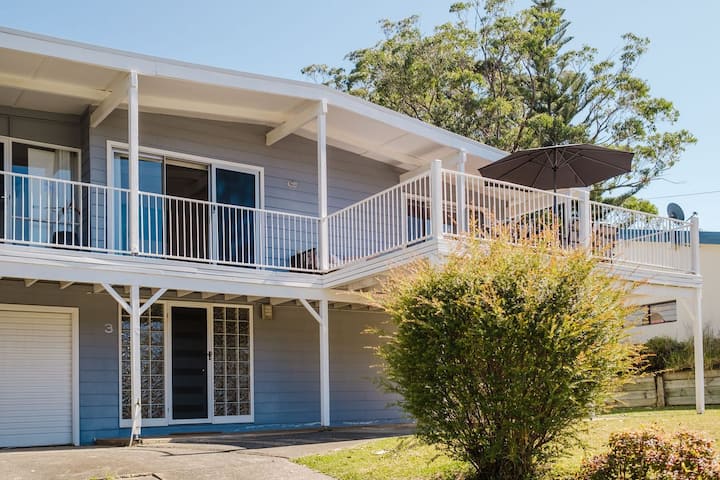 Our Molly - Pet-friendly Stay, Cosy Wood Fireplace - Mollymook