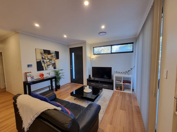 Elegant Gem Villa - Mount Pleasant