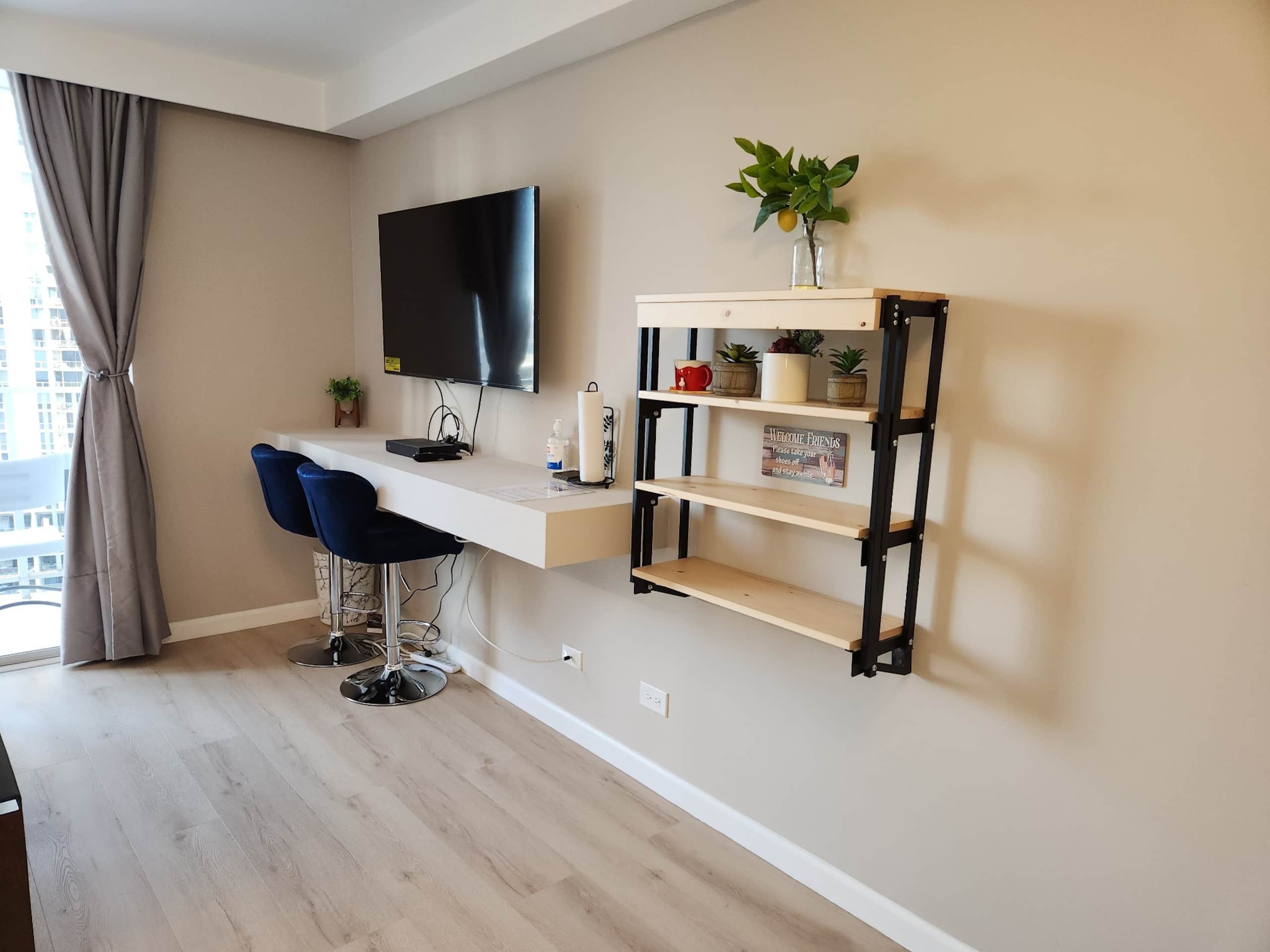 Newly Remodeled High Rise View! - Image 9