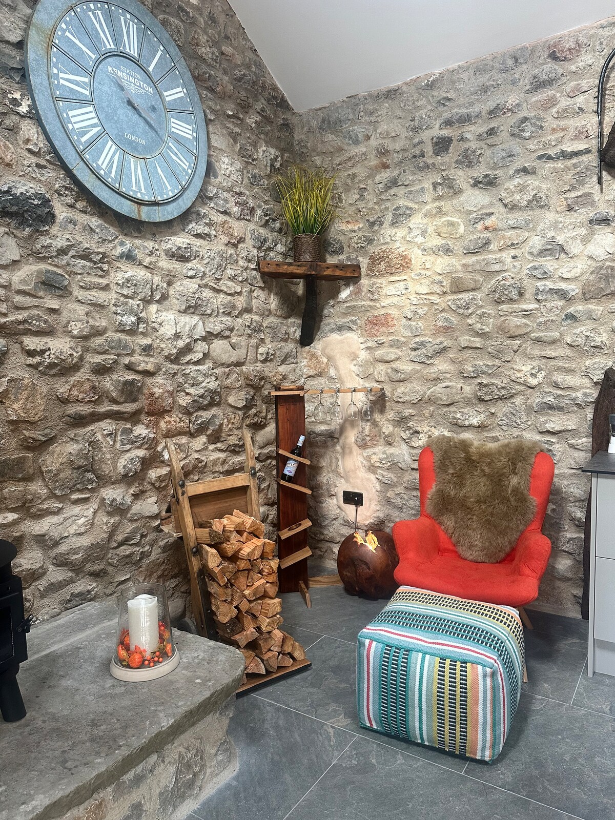 Popular Airbnb listing: Kestrel Corner in Warton