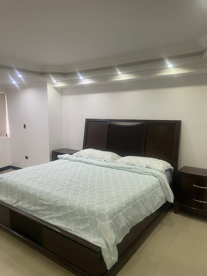 საძინებელი 4