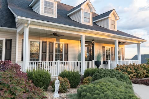 Minutes to Distilleries Ky Bourbon Trail *HOT TUB