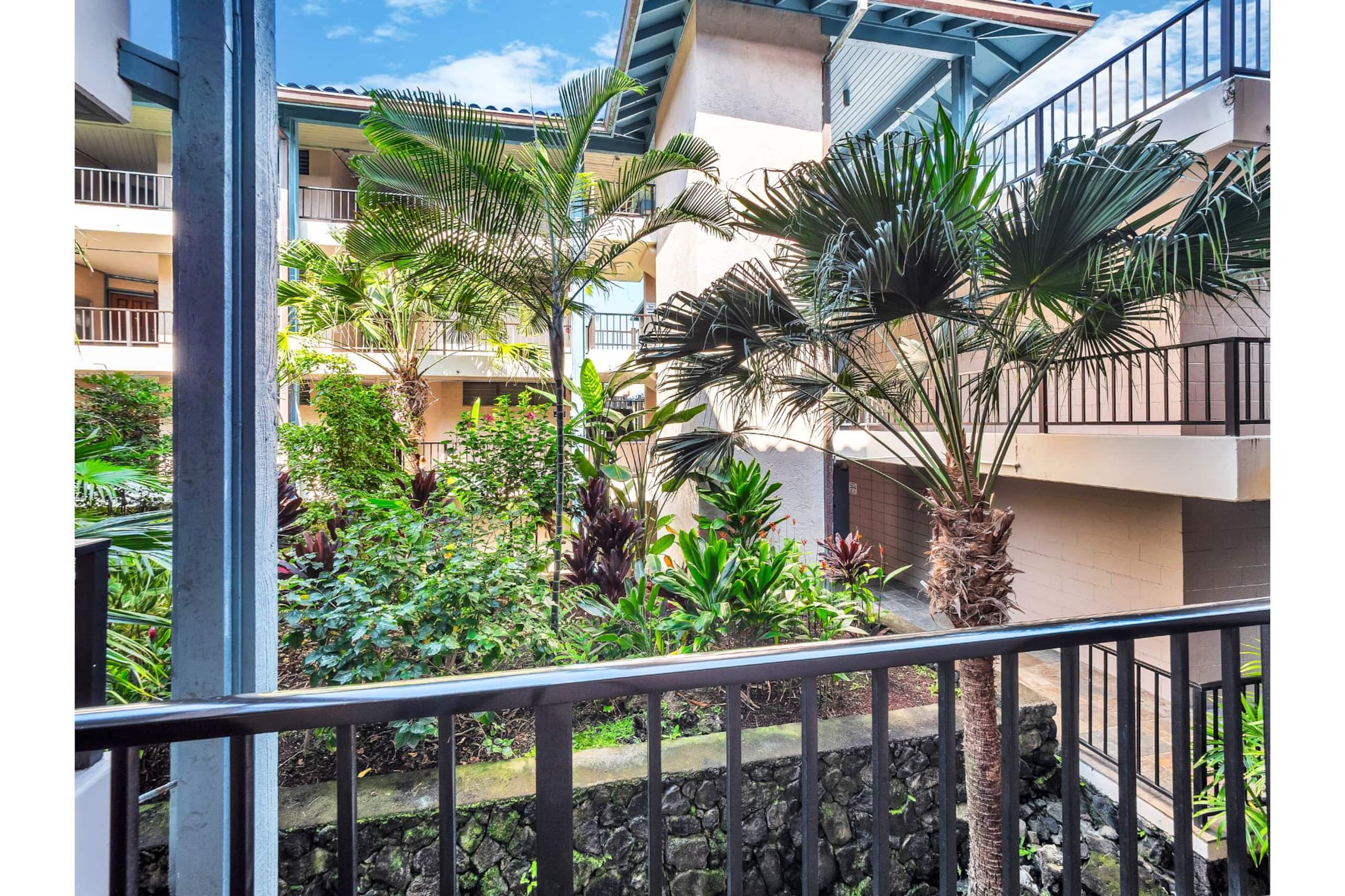 Condo in Kailua-Kona · ★5.0 · 1 bedroom · 2 beds · 1 shared bath - Image 26