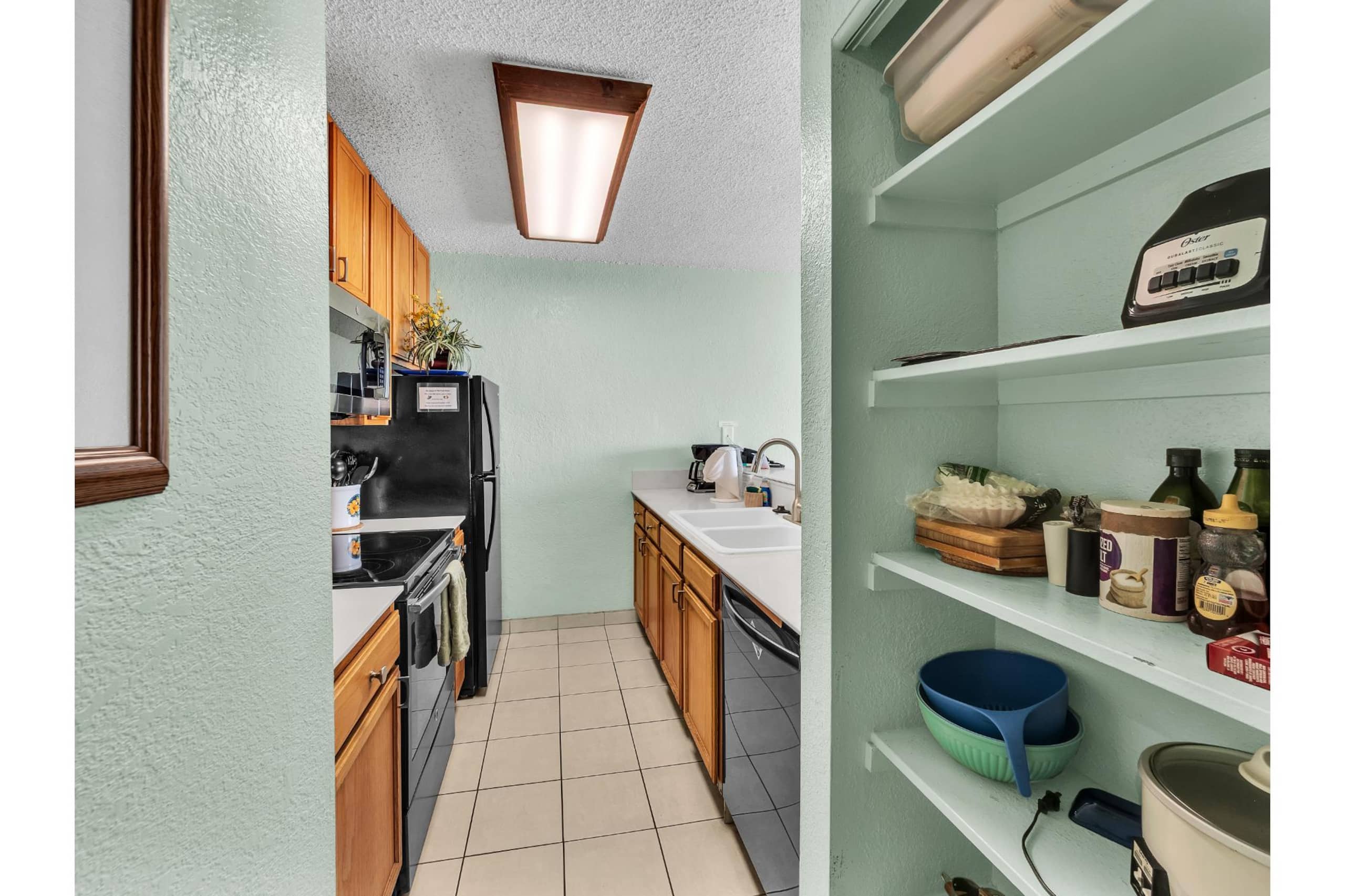 Condo in Kailua-Kona · ★5.0 · 1 bedroom · 2 beds · 1 shared bath - Image 16