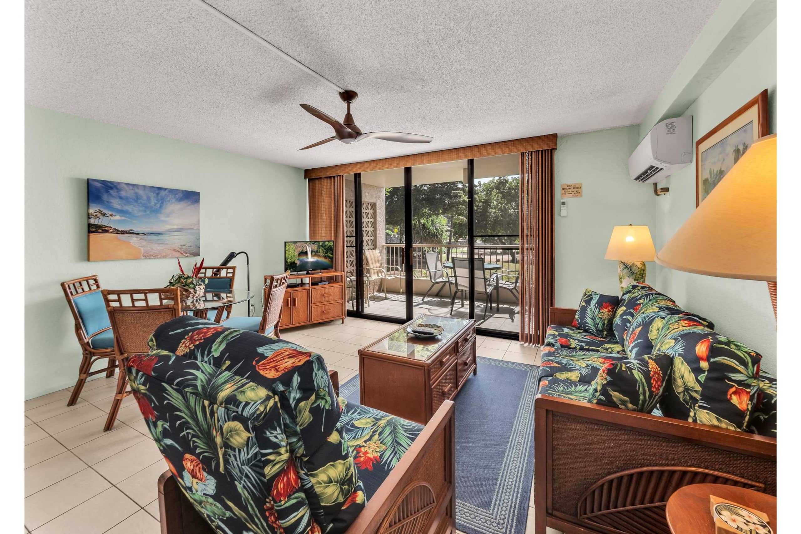 Condo in Kailua-Kona · ★5.0 · 1 bedroom · 2 beds · 1 shared bath - Image 3
