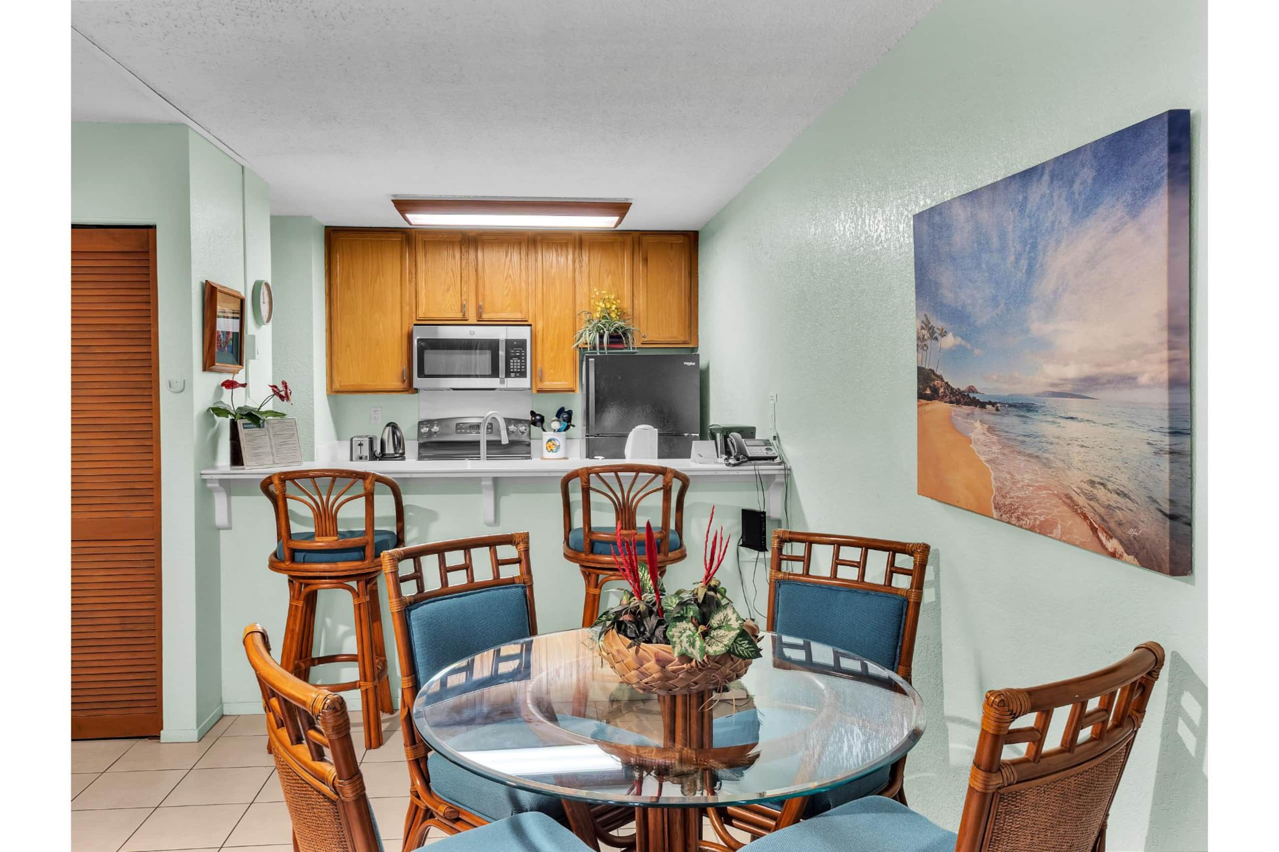Condo in Kailua-Kona · ★5.0 · 1 bedroom · 2 beds · 1 shared bath - Image 12