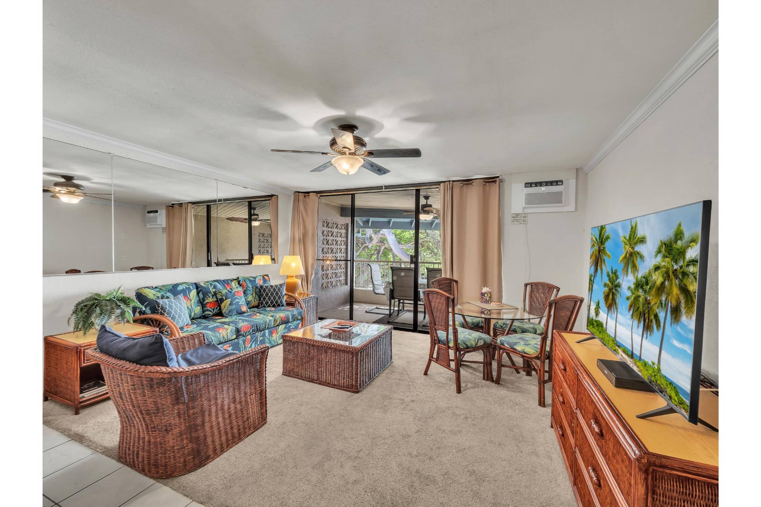 Condo in Kailua-Kona · ★4.5 · 1 bedroom · 2 beds · 1 shared bath - Image 7