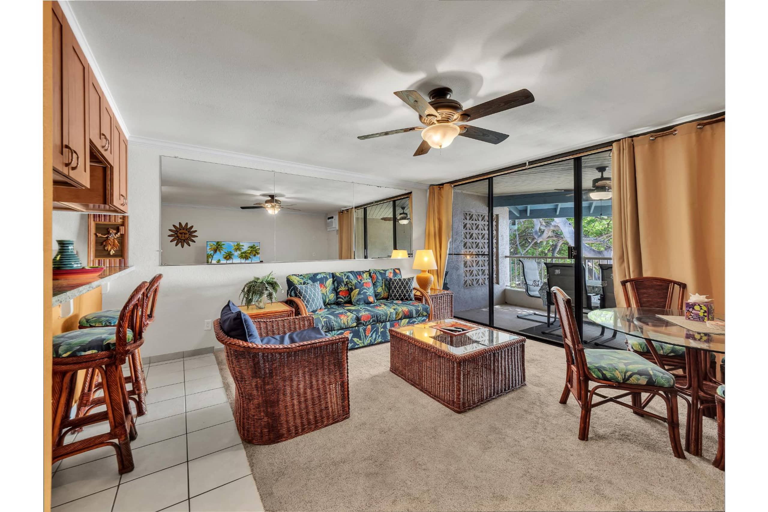 Condo in Kailua-Kona · ★4.5 · 1 bedroom · 2 beds · 1 shared bath - Image 8