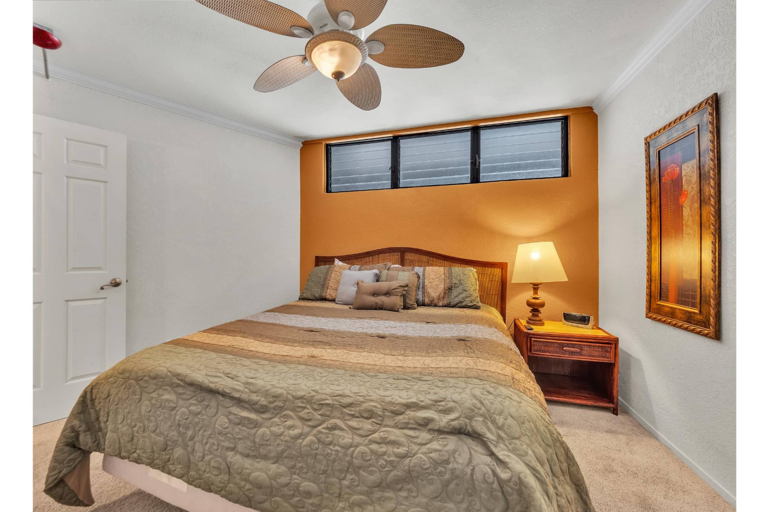 Condo in Kailua-Kona · ★4.5 · 1 bedroom · 2 beds · 1 shared bath - Image 17