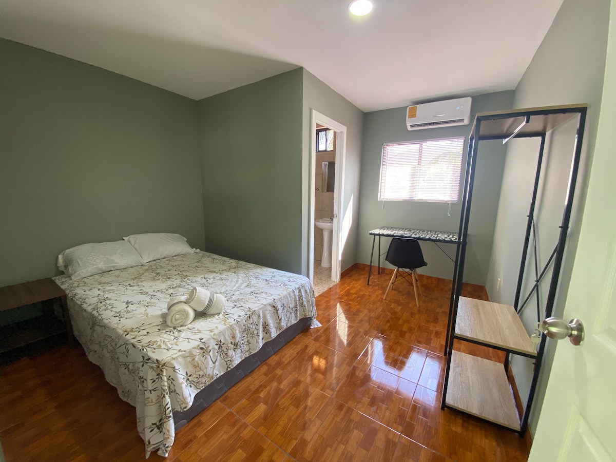 Habitación 5 / Playa El Zonte Casas en renta en El Zonte, La Libertad