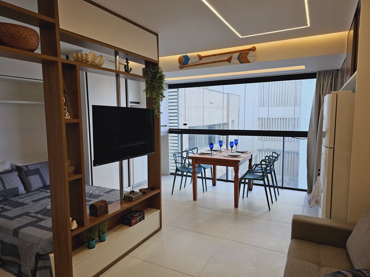 Top performing Airbnb: Beachfront Carnival Barra Ondina in Salvador