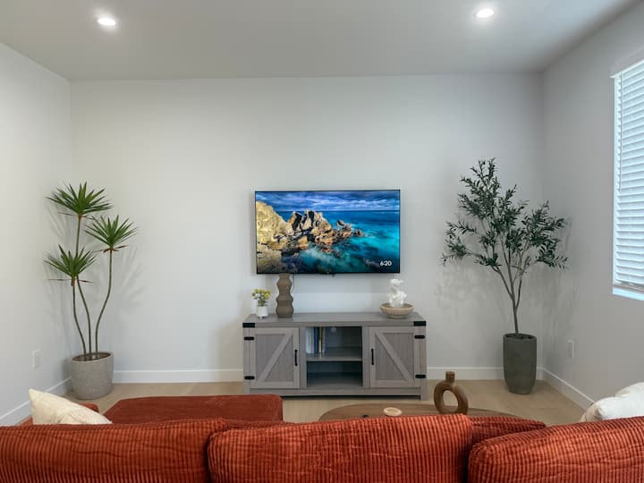 3b2.5b Brand New Modern 0.5hr Disney Pet Friendly - Rowland Heights, CA