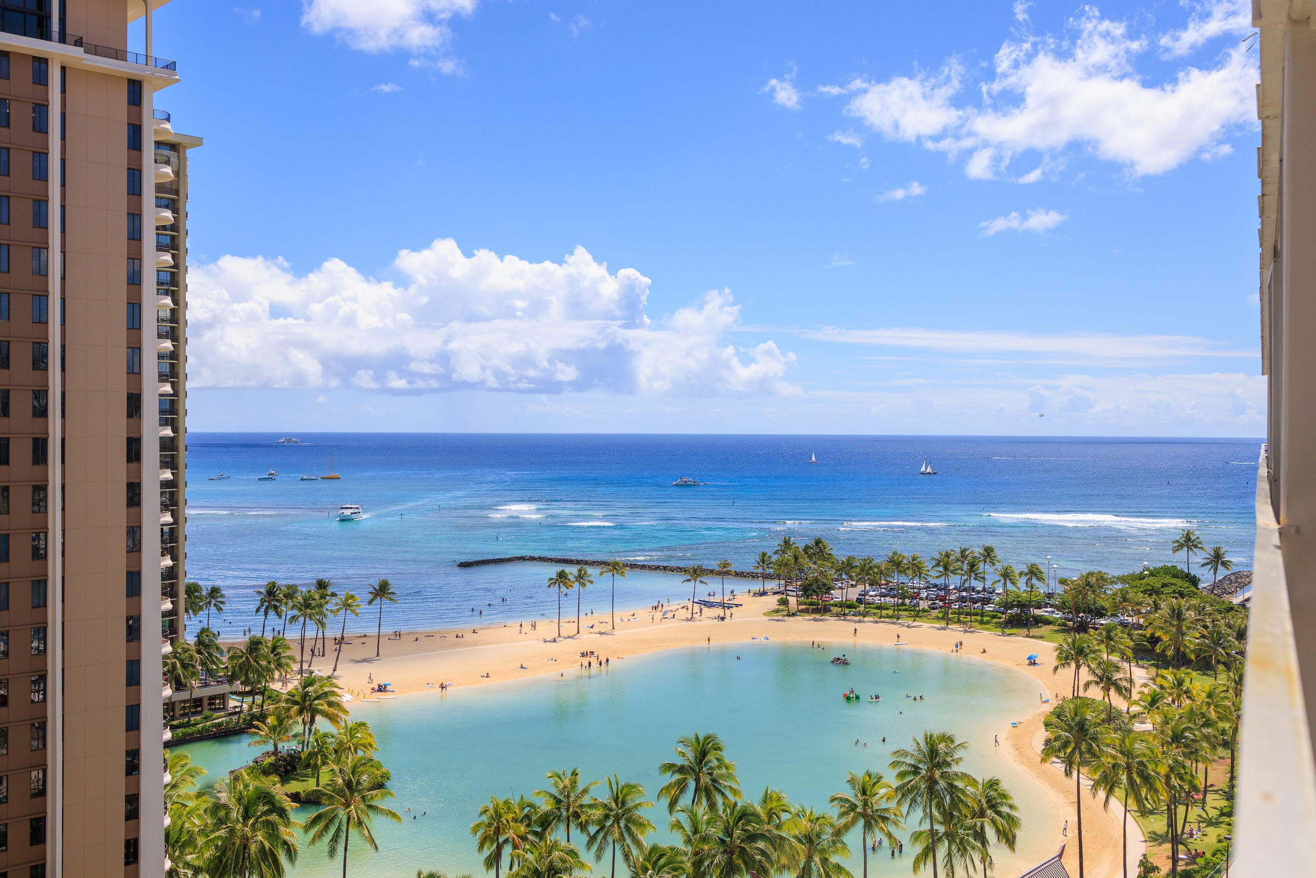 Charming Ilikai Condo with Ocean View-Free Parking - Image 21