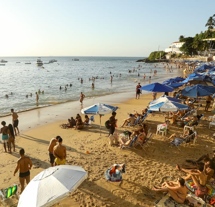 Praia Porto Da Barra - Farol Da Barra - Barra