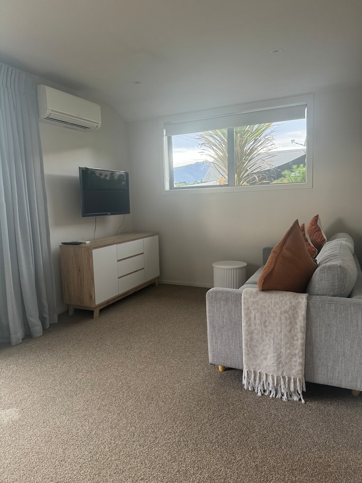 Queenstown Apt With Stunning Mountain Views - Queenstown