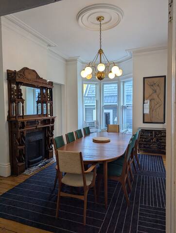 Executive downtown historic home sleeps 8+ gallery image 2