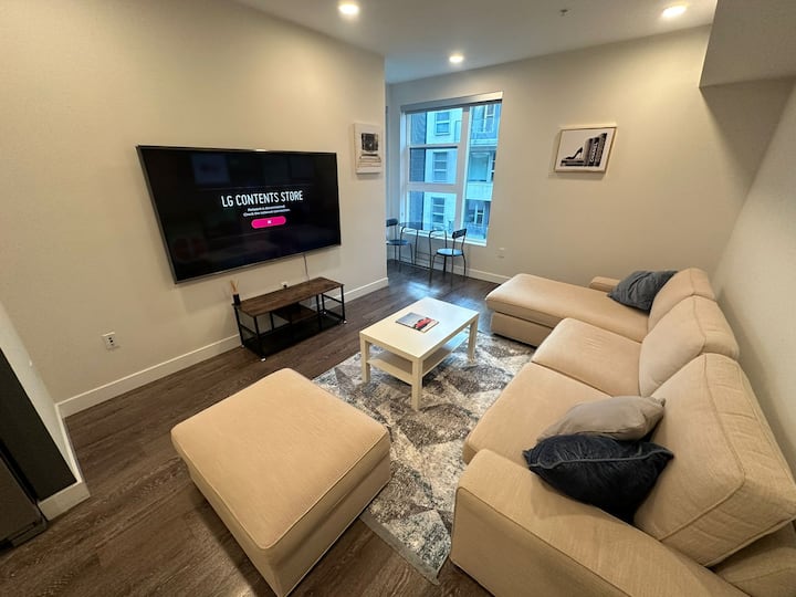 Luxury 1bedroom Apt @ Hollywood Parking/pool/gym - Los Angeles, CA