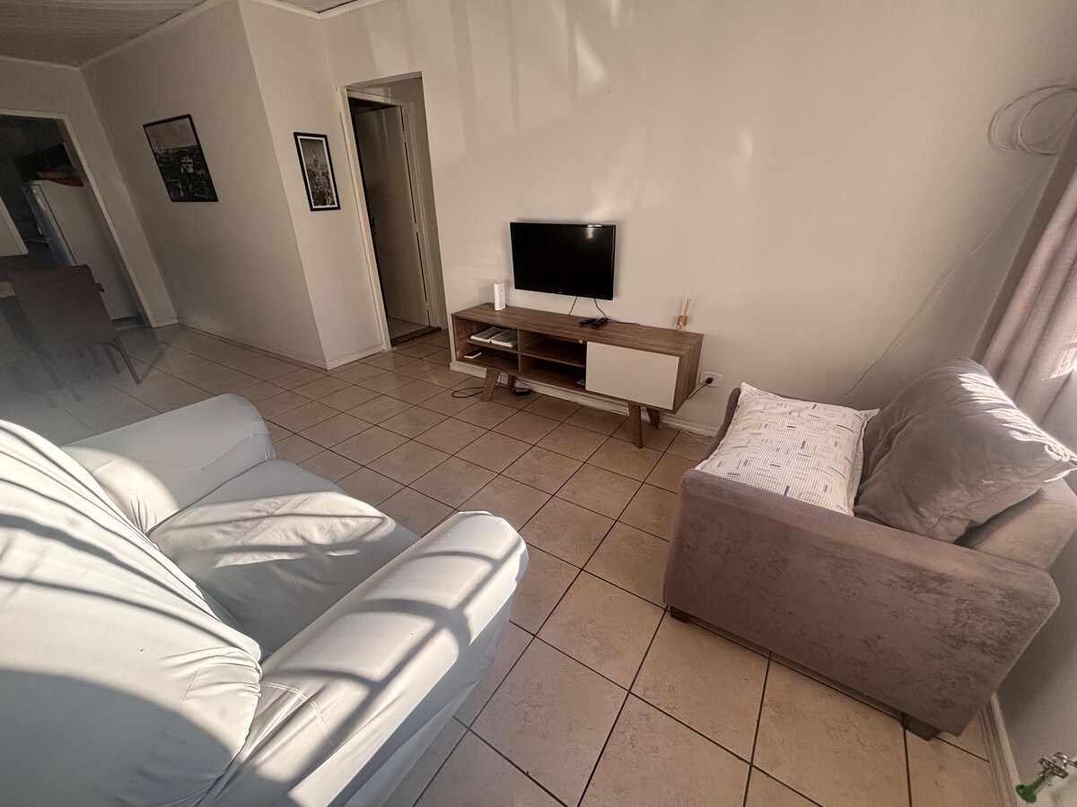 Airbnb em destaque: Cozy 3-Bedroom House with Garage | Pet-Friendly em Bairro Alto
