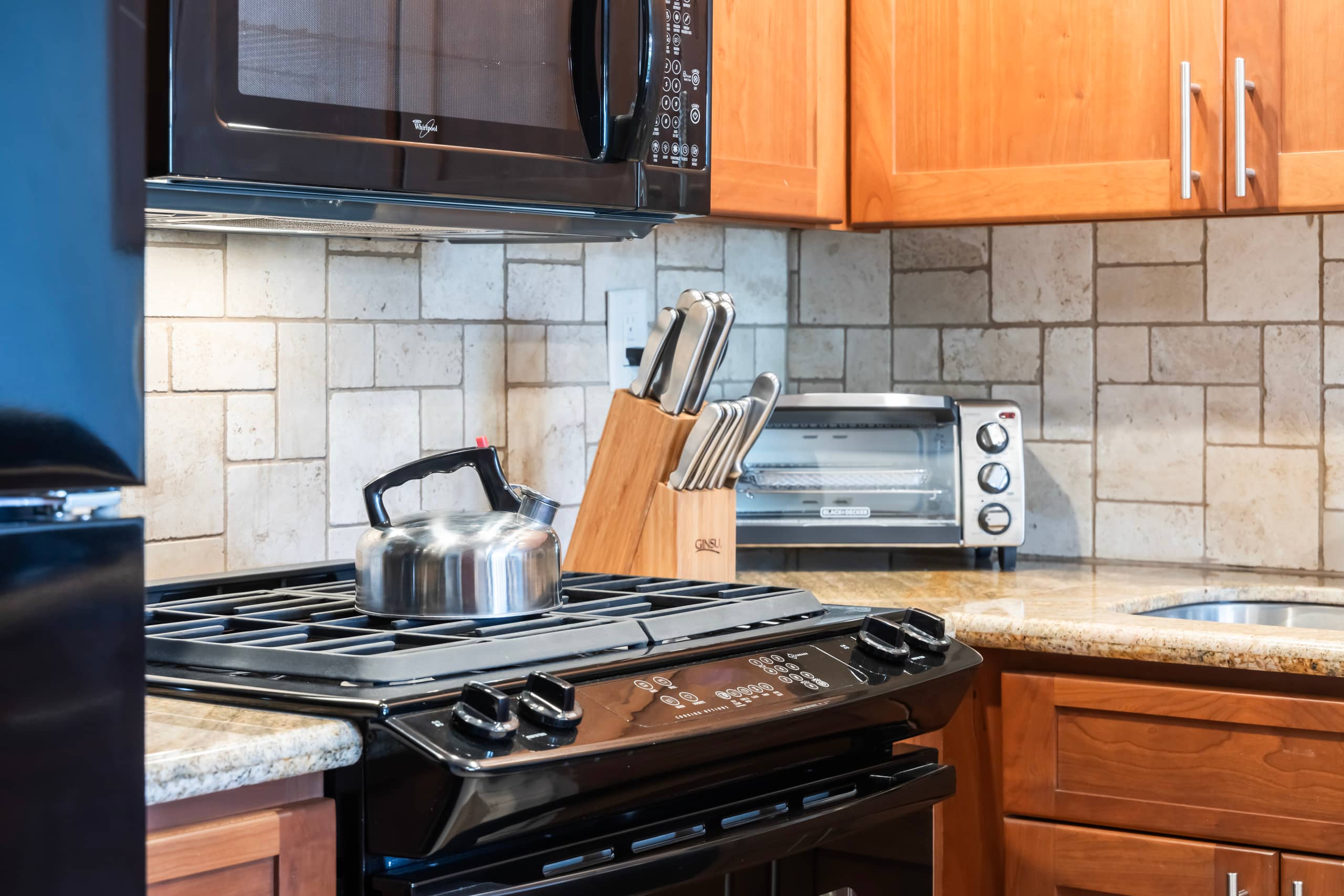 Condo in Kihei · ★4.95 · 1 bedroom · 2 beds · 1 private bath - Image 13