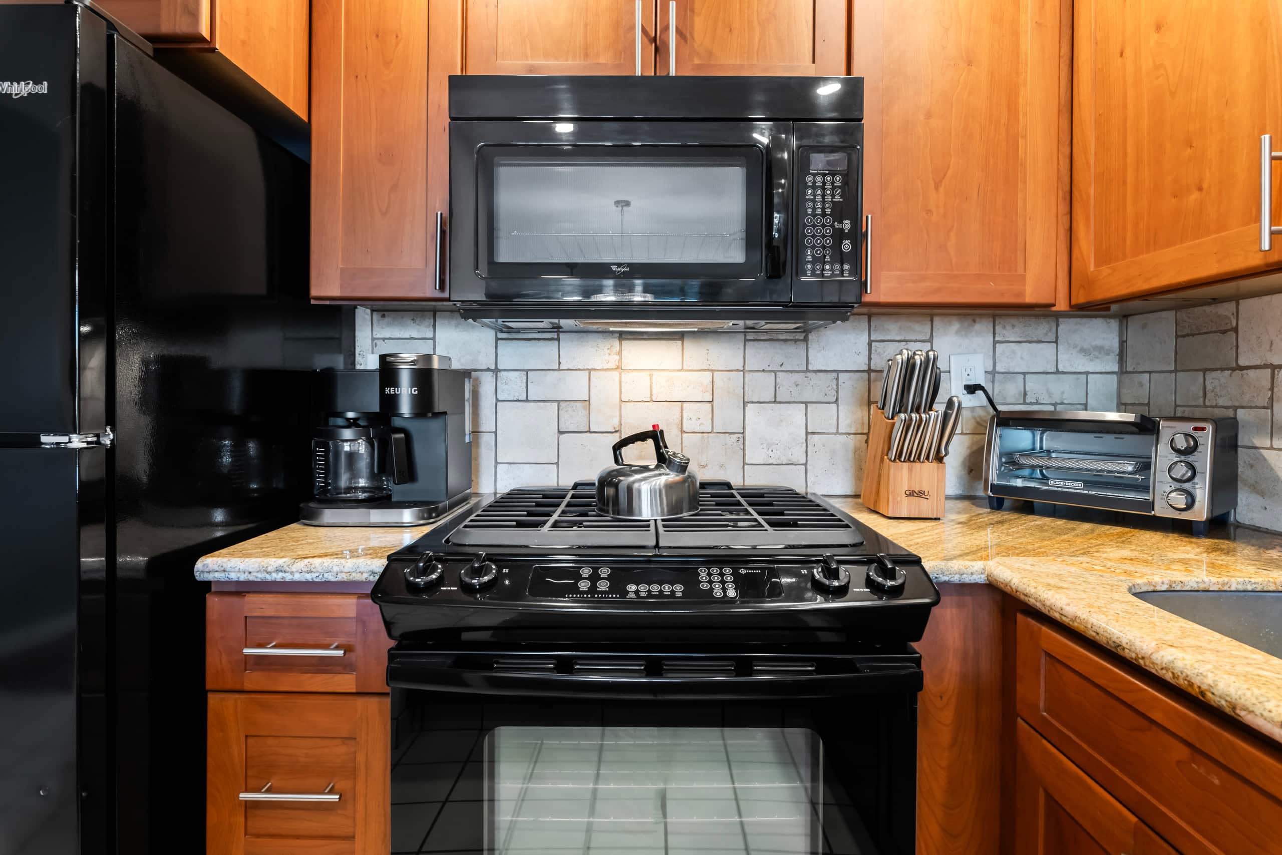 Condo in Kihei · ★4.95 · 1 bedroom · 2 beds · 1 private bath - Image 11
