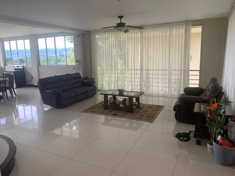 2 spacious rooms/Sabanilla
