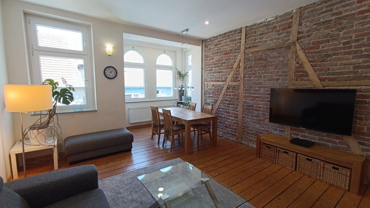 Successful Airbnb property: Central Wilhelminian-style ambiance in Südostviertel