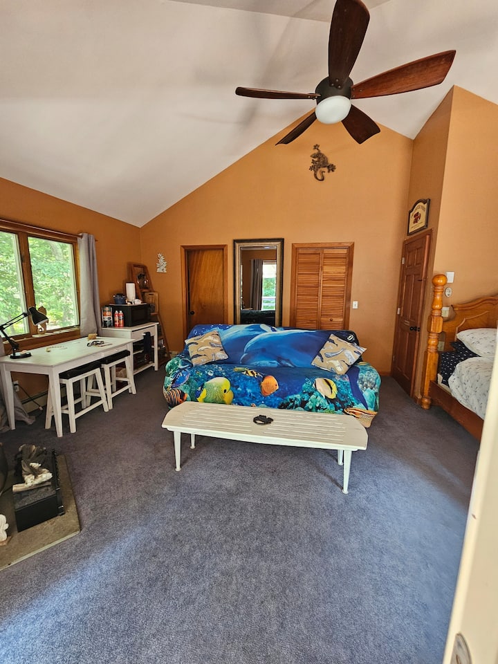 Mystic Apt #1. Self Contained And Private. - Mystic, CT
