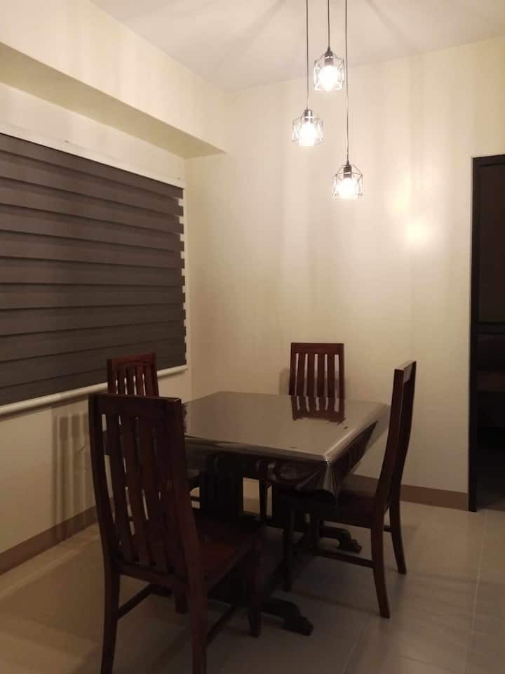Macscondo (2-bedroom, 5-8pax) - Bacolod