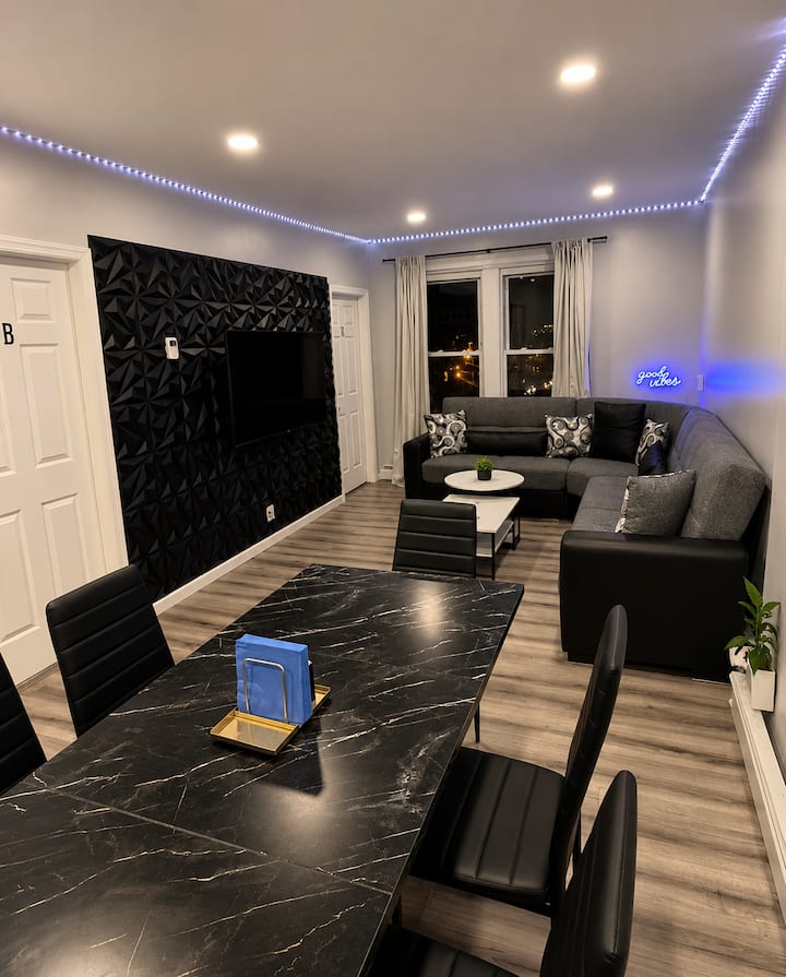 Apt 4 - 5 Min To Ewr  Huge 3bdrm 1bth + Parking - Newark, NJ