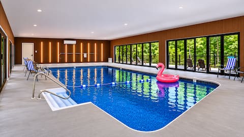 Lux Heated Pool, Pickleball, Hot Tub Sauna, Arcade