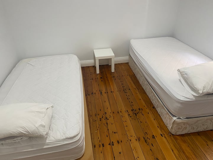 საძინებელი 4