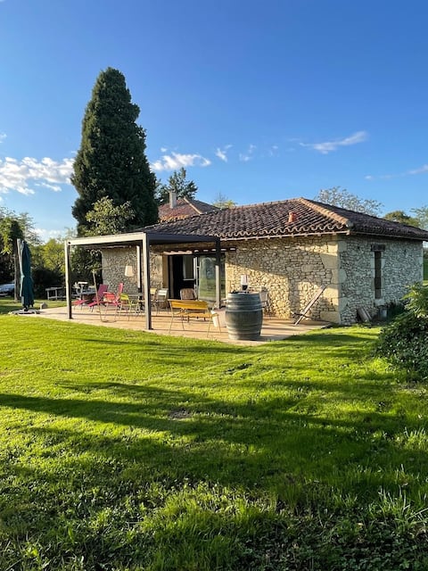 House in the countryside 10 min from Auch