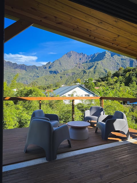 Cilaos - Chalet L'Echo des Remparts, max 12 people