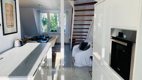 Leistungsstarkes Airbnb: Domblick duplex in Cologne-Sülz in Sülz