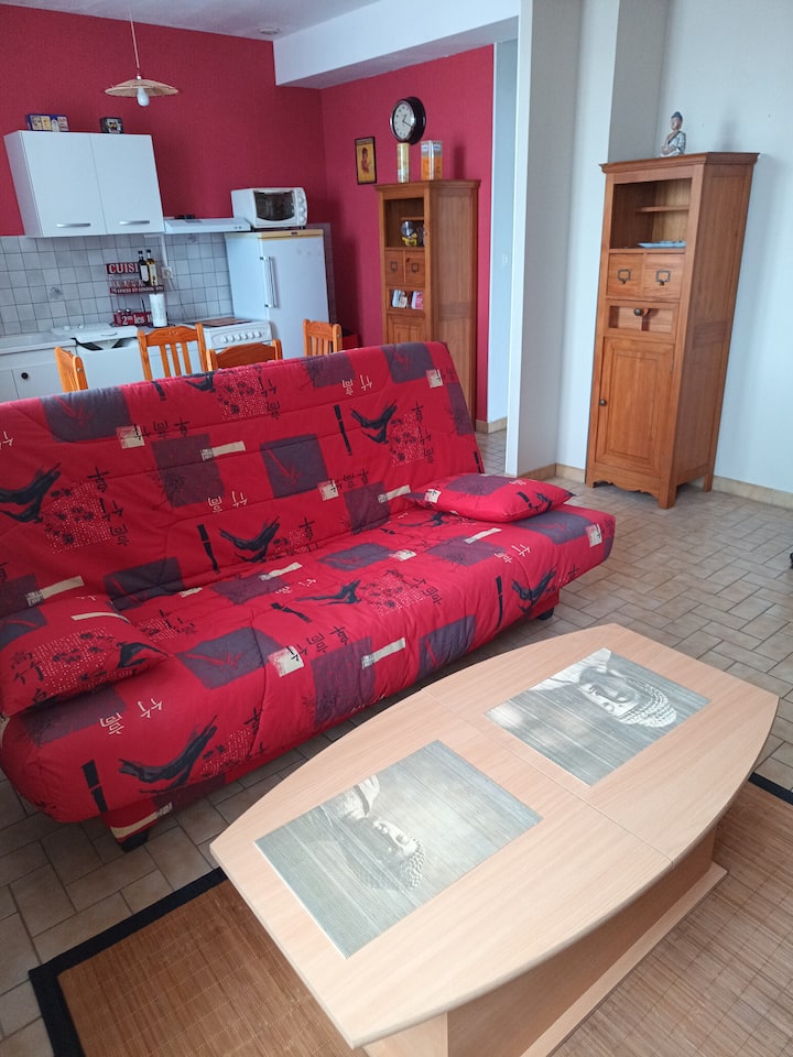 Charmant F2 Au Centre Ville
3 éToiles - Châteauneuf-sur-Loire