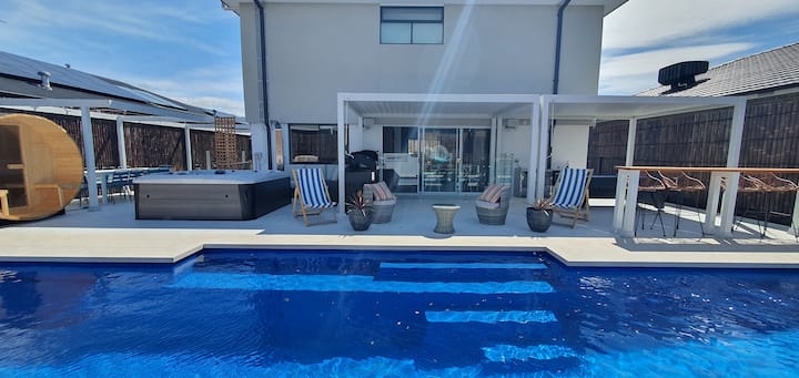 "The Queen" Exquisite house with Private chef