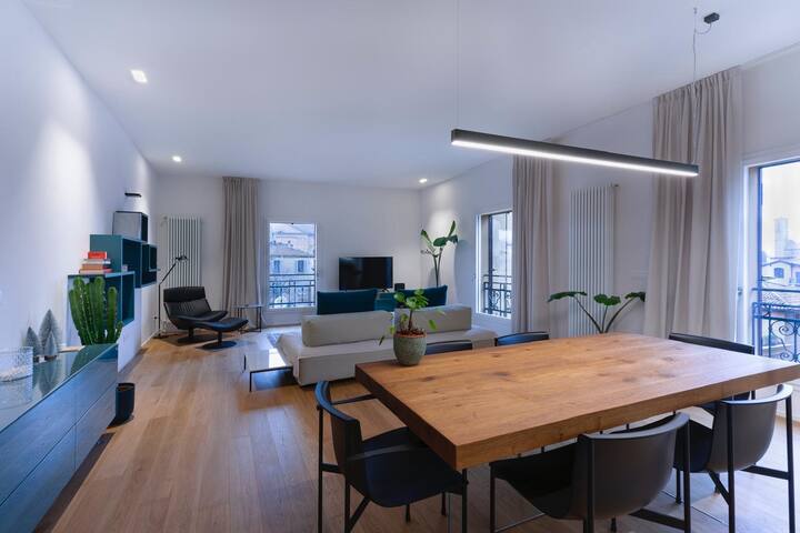 Enjoy Luxury Apt | Design nel centro di Bologna gallery image 4