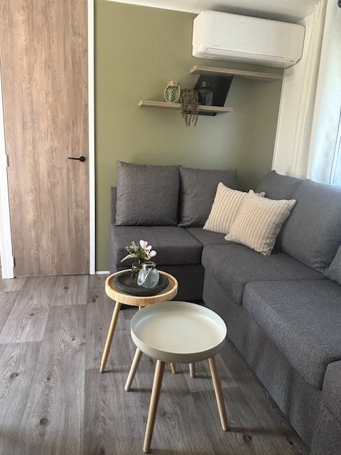 Top Airbnb: Chalet Mood Coast JR05 Strand Renesse in Wijk 13 Renesse