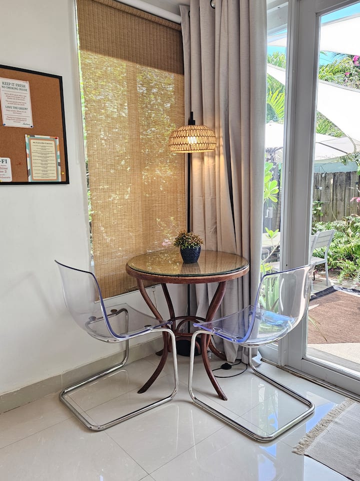 Private Suite•tropical Patio•5 Min To Sand•parking - Aventura, FL