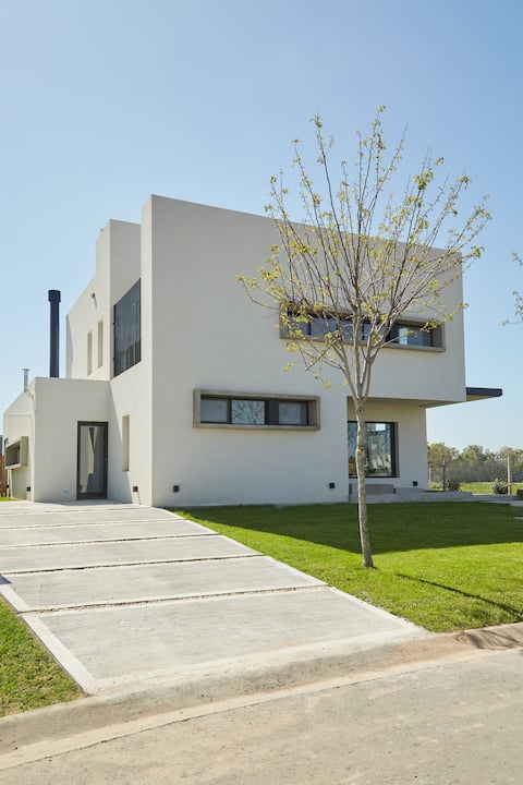 Designer house to enjoy the summer