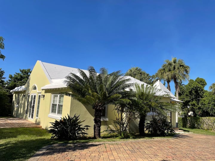 Braedale - Entire home, centrally located
