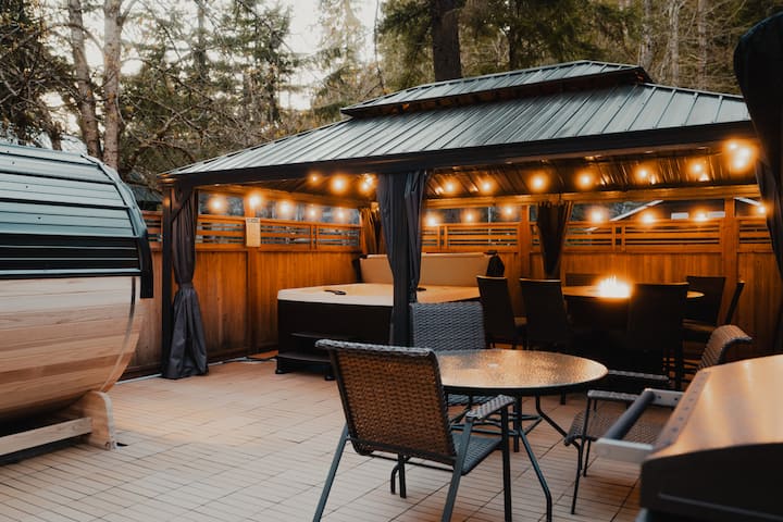 Mt Rainier Cabin! Sauna, Game Rm, Hot Tub, Firepit - 애쉬포드