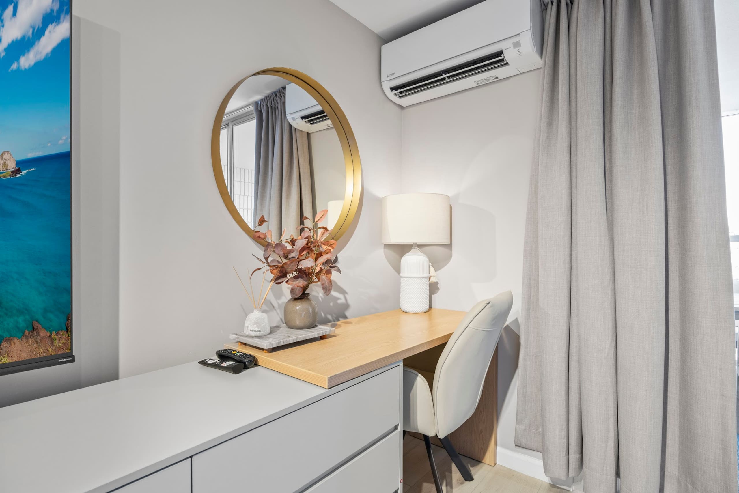 26F-Waikiki King Studio w/Partial Ocean Views - Image 12