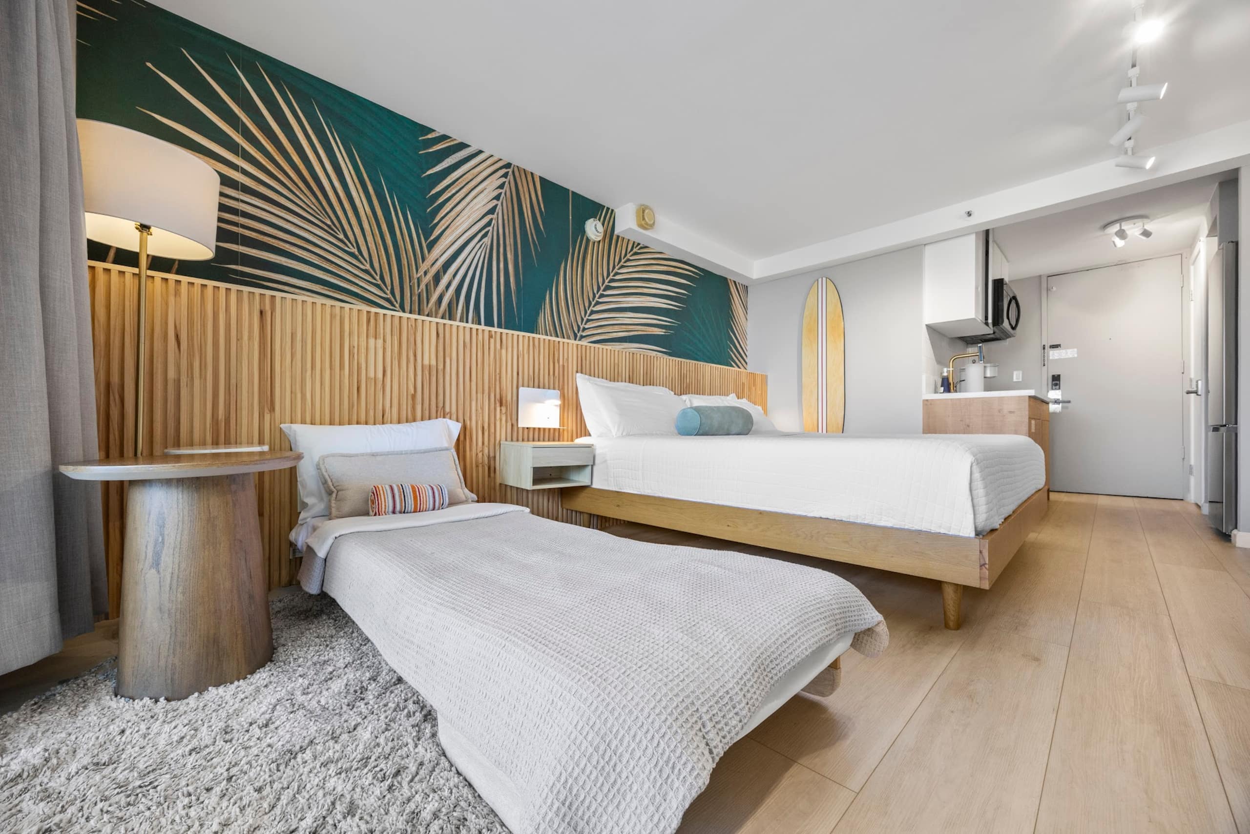 26F-Waikiki King Studio w/Partial Ocean Views - Image 10