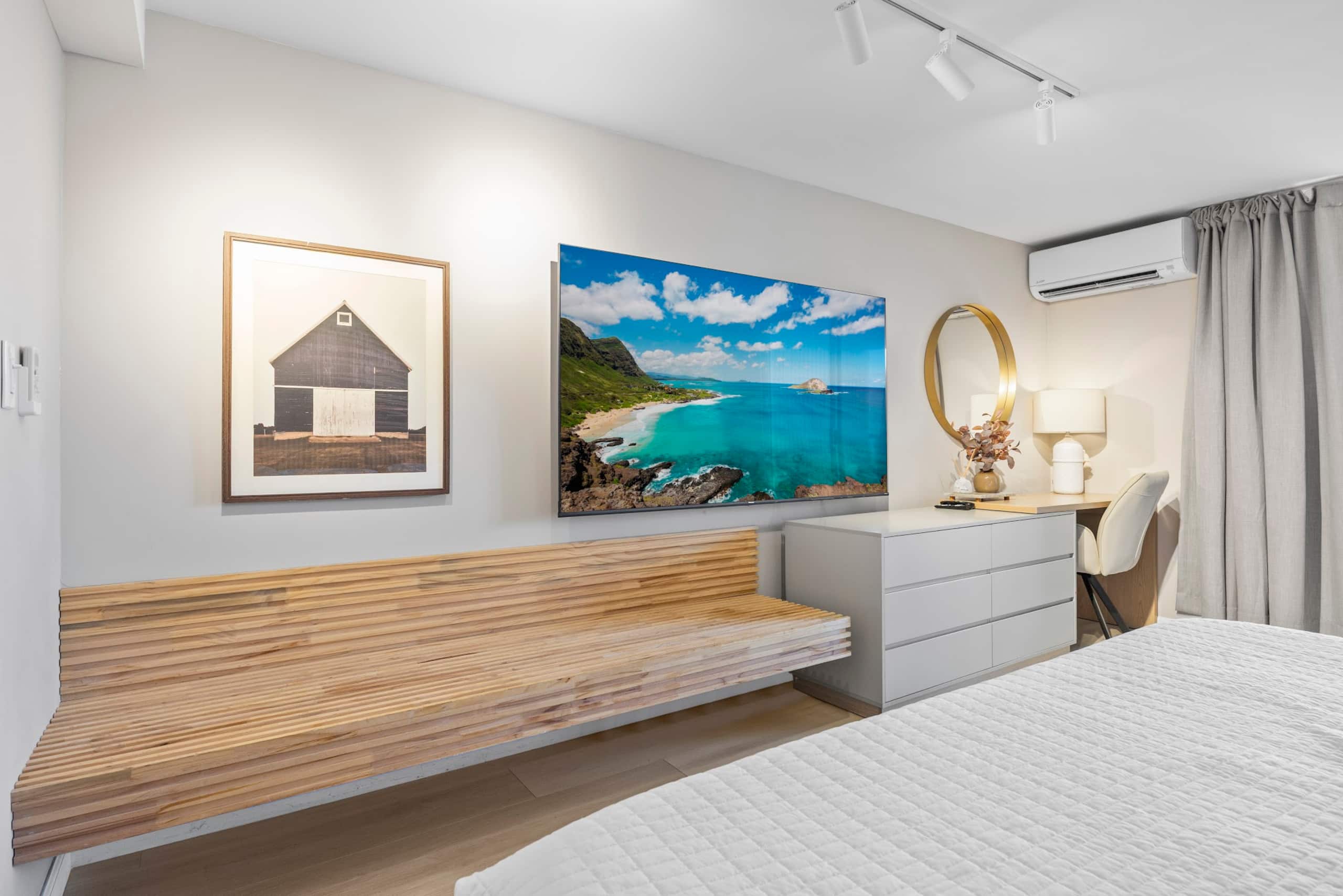 26F-Waikiki King Studio w/Partial Ocean Views - Image 13