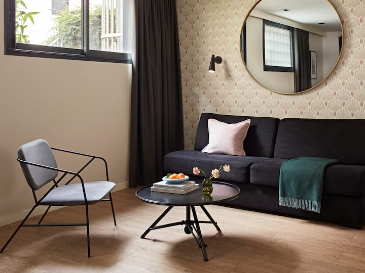 Numa | Large 2 Bedroom Apartment With Sofa Bed - Paris