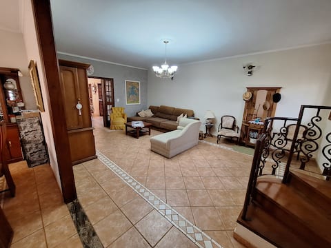 Top performing Airbnb: Large Cozy House in Jaguariúna